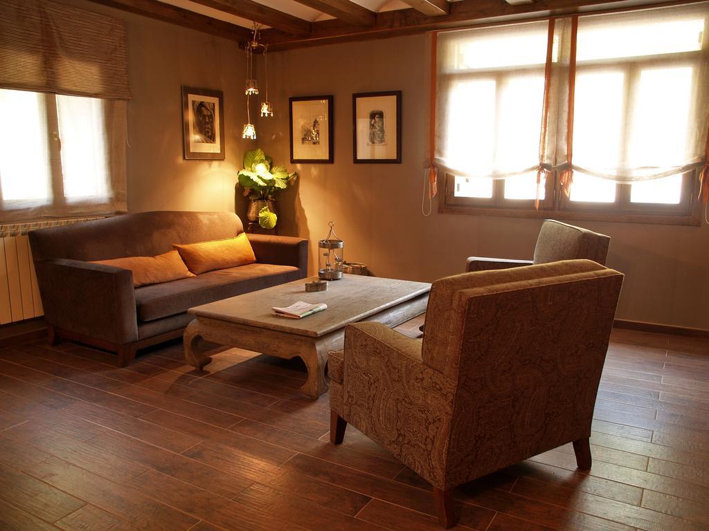 Hotel Vina Olivan ซาร์บีเซ ภายนอก รูปภาพ